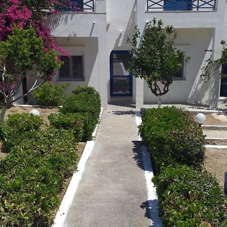 Ferienwohnung White And Blue,Finikas Syros Vissa Exterior foto