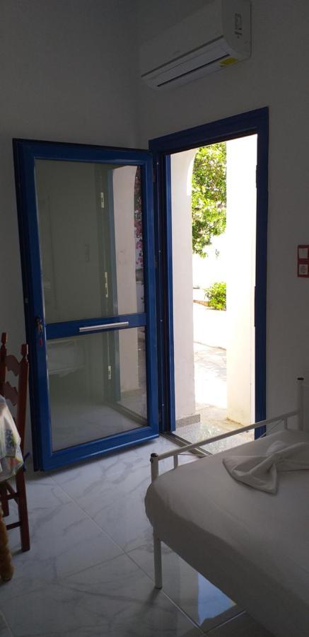 Ferienwohnung White And Blue,Finikas Syros Vissa Exterior foto
